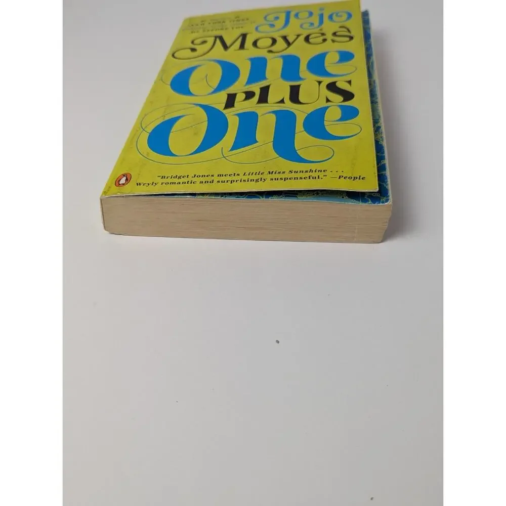 One Plus One : A Novel by Jojo Moyes (2015, Trade Paperback)